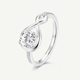 Anillo de Promesa "Abrazo Infinito" con Circón