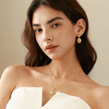 Pendientes de plata de ley con piedra de nacimiento de noviembre en corte oval vintage "Retro Romance" de FANCIME