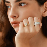 Anillo solitario clásico de plata de ley con moissanita talla redonda de FANCIME