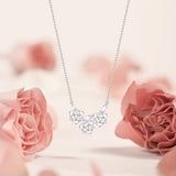 Collar de plata esterlina "Rosa floreciente"