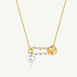 Collar de plata con perla y alfiler de rosa