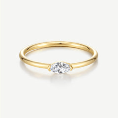 Anillo solitario marquesa de diamante cultivado en laboratorio de 0.12 ct en oro amarillo de 14K