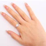 Anillo de plata de ley con moissanita talla redonda de FANCIME