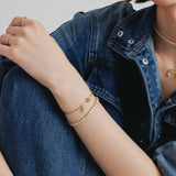 Pulsera de plata con alfiler de rosa y piedra CZ en forma de corazón