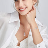 "Abrazo Infinito" Collar con colgante de símbolo de infinito en plata de ley con piedra luna, piedra de nacimiento de junio - Plata