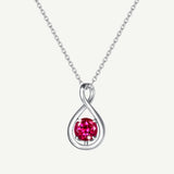 "Abrazo Infinito" Collar con colgante de símbolo de infinito en plata de ley con rubí, piedra de nacimiento de julio - Plata