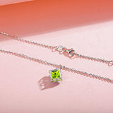 Collar de plata de ley FANCIME "Princess Dream" con gema cuadrada peridoto de agosto