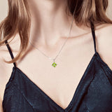 Collar de plata de ley FANCIME "Princess Dream" con gema cuadrada peridoto de agosto