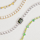 FANCIME "Axis" Pulsera de tenis de plata de ley con peridoto piedra de nacimiento de agosto corte radiante
