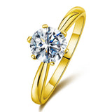 Anillo solitario clásico de plata de ley con moissanita talla redonda de FANCIME