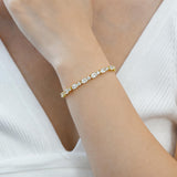 Pulsera de plata de ley con circonita cúbica ovalada talla fancy corte tenis "Glamour Radiance" piedra de nacimiento de abril