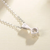 Collar solitario FANCIME Moissanite Hearty Love en oro blanco de 14K