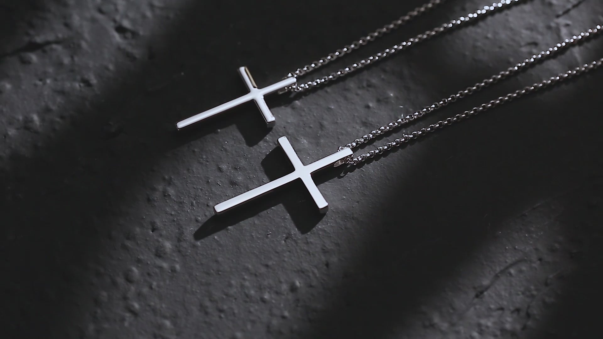 FANCIME Medium Polishing Cross Sterling Silver Necklace Video